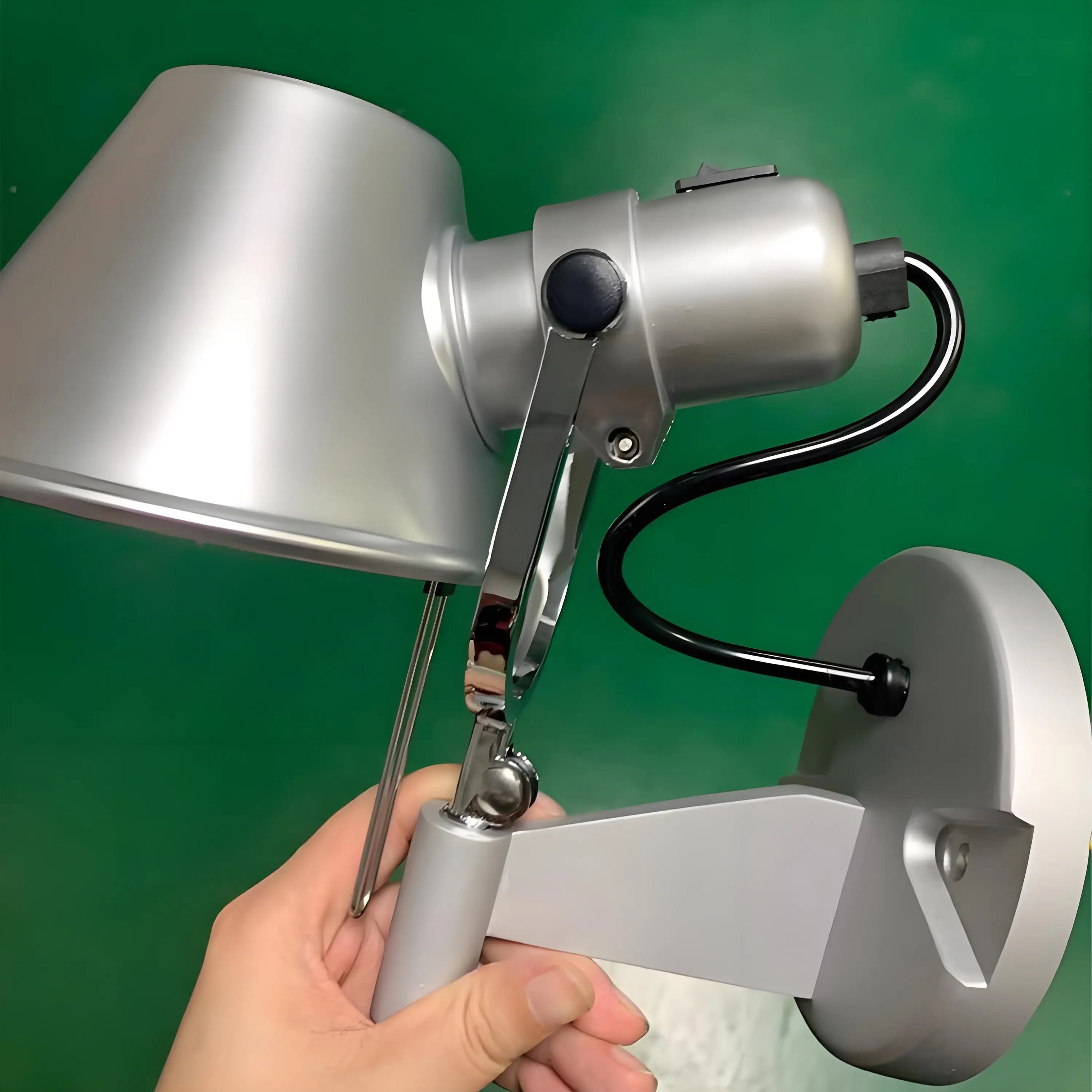 360° Rotating Shade 180° Swivel Arm Wall Lamp with Flexible Joints Modern Design Adjustable Wall Sconce for Bedroom/Living Room